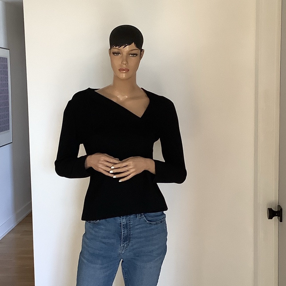 Roland Mouret Black Asymmetric Long-Sleeve V-Neck Top
